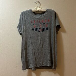 Under Armour “Freedom” Light Gray Top-Size 2XL